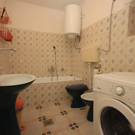 Lägenhet With A Parking Space Pomer, Medulin - 7035 *