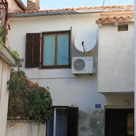 Apartment With A Parking Space Pomer, Medulin - 7035 *