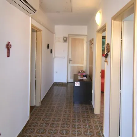 With A Parking Space Pomer, Medulin - 7035 * بولا