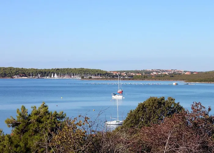 With A Parking Space Pomer, Medulin - 7035 Apartment